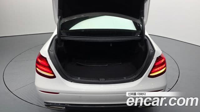 Mercedes-Benz E-класс W213 Avantgarde, 2018 20