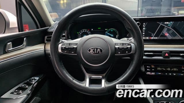 Kia K5 гибрид 3세대 Noblesse, 2020 13