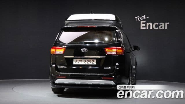 Kia All New Carnival Noblesse, 2018 4