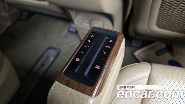 Kia All New Carnival Noblesse, 2018 18