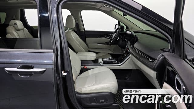 Kia Carnival 4세대 Signature, 2021 11