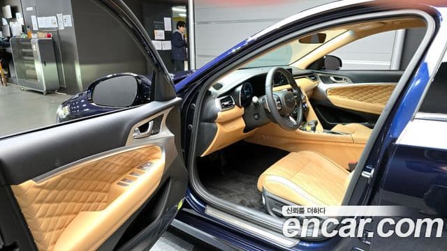 Genesis The / новый New G70 슈팅브레이크, 2025 11
