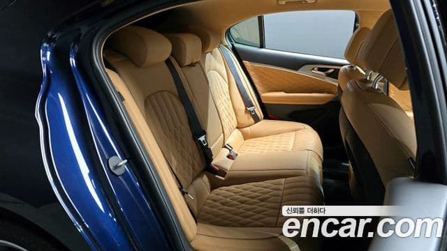 Genesis The / новый New G70 슈팅브레이크, 2025 12