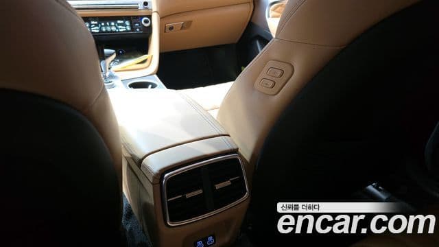 Genesis The / новый New G70 슈팅브레이크, 2025 18