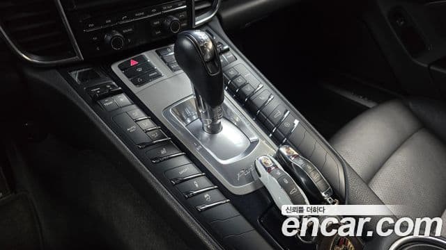 Porsche Panamera 970, 2013 9