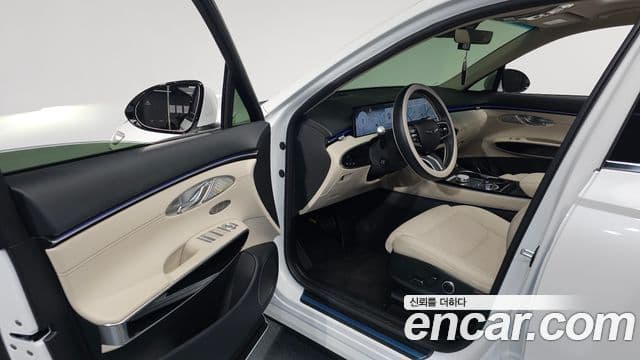 Genesis GV70, 2025 10