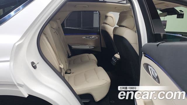 Genesis GV70, 2025 13