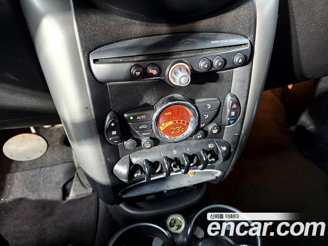 Mini Cooper D Countryman 1세대, 2014 16