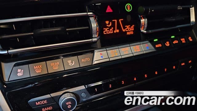 BMW 8시리즈 (G15) M850i xDrive купе, 2023 9