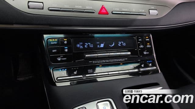 Hyundai The / новый New Grandeur IG Exclusive, 2020 17