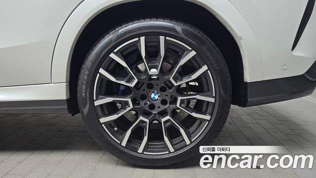 BMW X6 (G06) xDrive40i M Sport, 2025 все фото