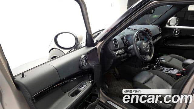 Mini Cooper Countryman 2세대, 2024 11