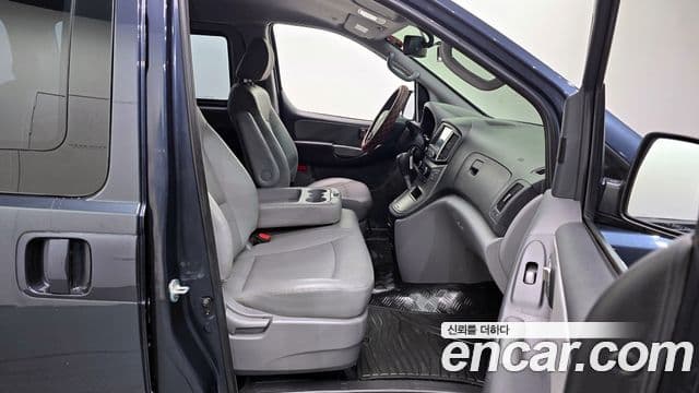 Hyundai Grand Starex Smart, 2017 10