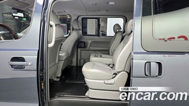 Hyundai Grand Starex Smart, 2017 13