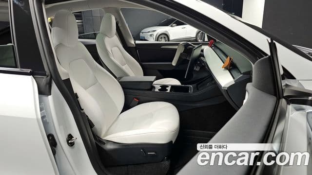 Tesla модель Y, 2023 10