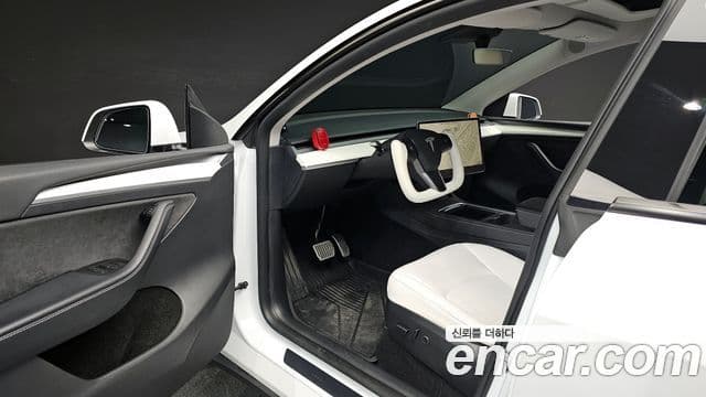 Tesla модель Y, 2023 11