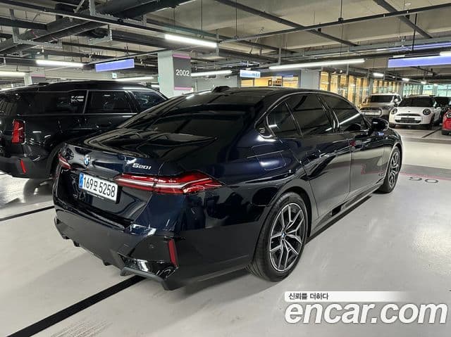 BMW 5시리즈 (G60) 520i M Sport, 2025 6
