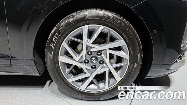 Hyundai Grandeur гибрид (GN7) Exclusive, 2023 все фото