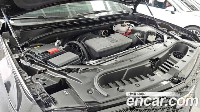 Cadillac Escalade 5세대 ESV Sport Platinum, 2025 6