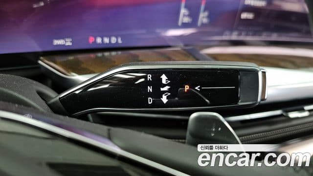 Cadillac Escalade 5세대 ESV Sport Platinum, 2025 9