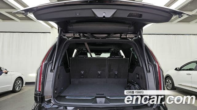 Cadillac Escalade 5세대 ESV Sport Platinum, 2025 20