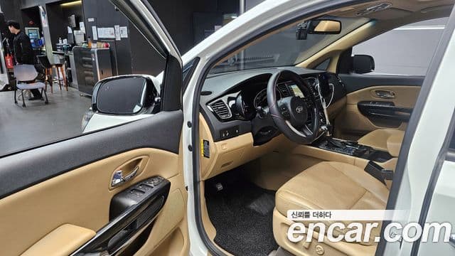Kia All New Carnival Prestige, 2018 10