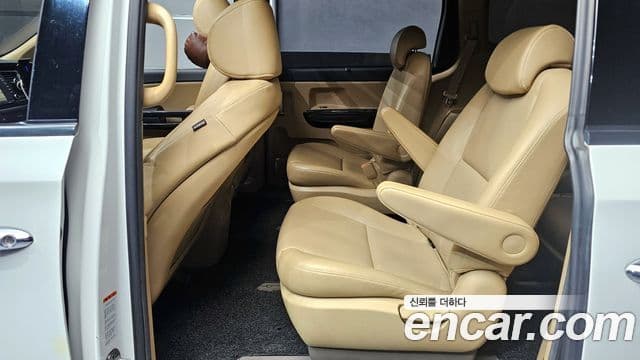 Kia All New Carnival Prestige, 2018 12