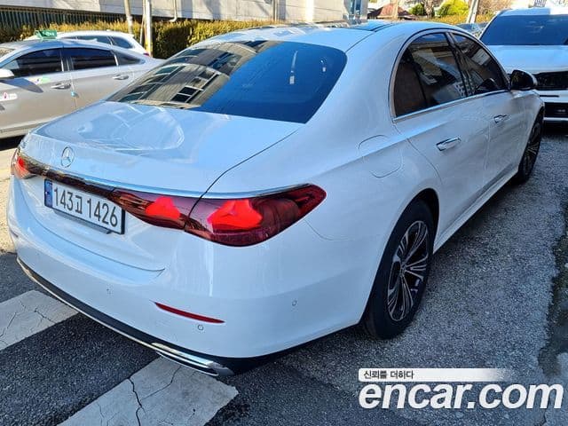 Mercedes-Benz E-класс W213 Avantgarde, 2025 4