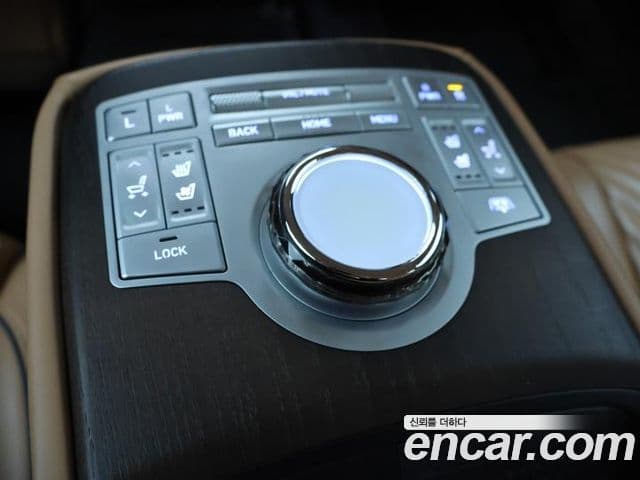 Genesis G80 (RG3) бензин 3.5 турбо AWD, 2024 17