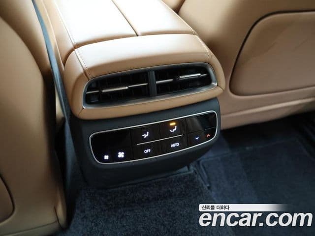 Genesis G80 (RG3) бензин 3.5 турбо AWD, 2024 19