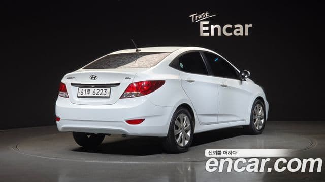 Hyundai Accent(новый кузов / новое поколение) 1.6 GDI top, 2012 2