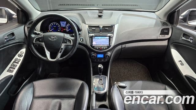 Hyundai Accent(новый кузов / новое поколение) 1.6 GDI top, 2012 7