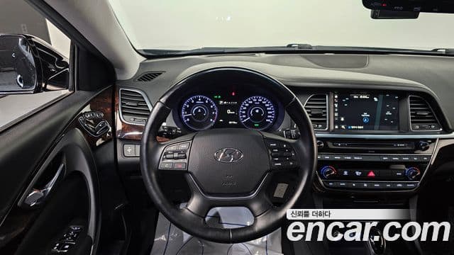 Hyundai Aslan Premium, 2016 15