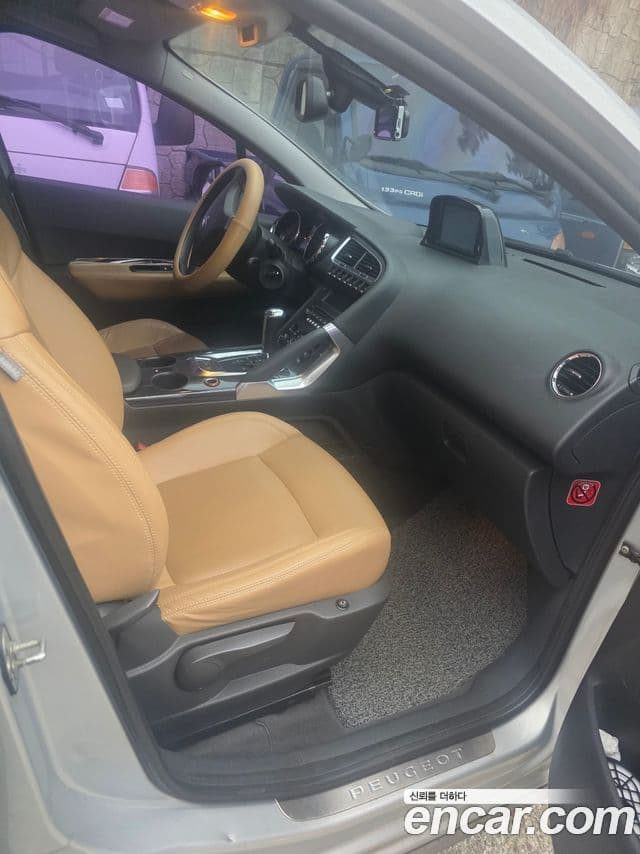 Peugeot 3008 1세대, 2011 3