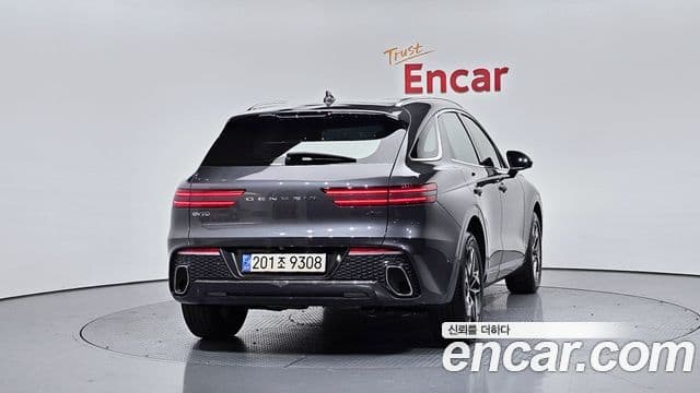 Genesis GV70, 2022 4