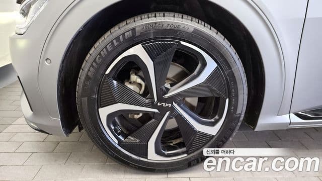 Kia EV6 GT Line, 2023 все фото