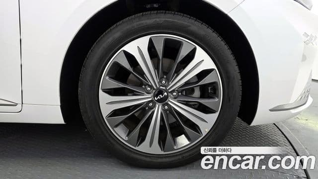 Kia K8 гибрид Noblesse, 2023 все фото