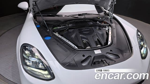 Porsche Panamera (971) 2.9 AWD E-гибрид Platinum Edition, 2022 6