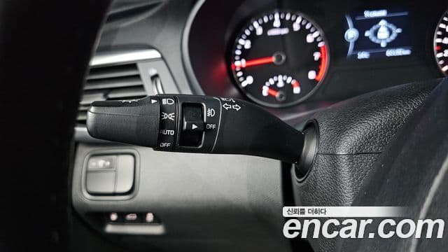 Kia K5 2세대 Noblesse, 2016 14