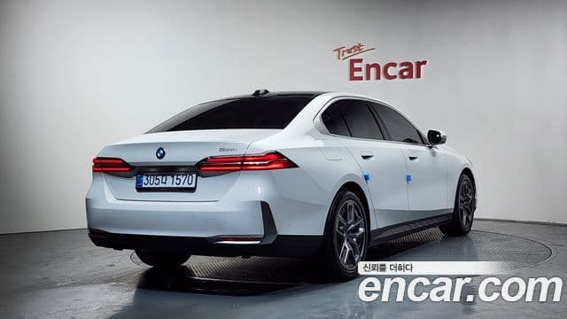 BMW 5시리즈 (G60), 2024 2