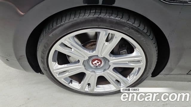 Bentley Flying Spur 2세대, 2018 все фото