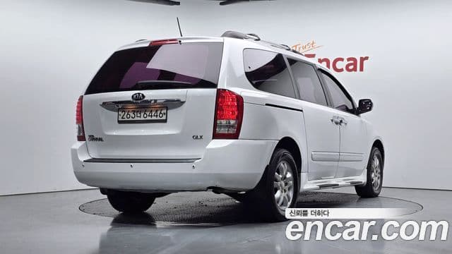 Kia Carnival R Premium, 2013 2