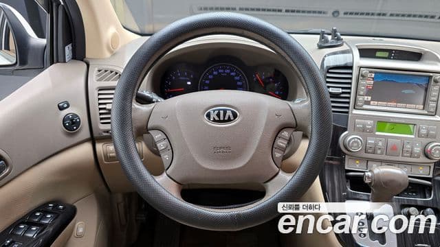 Kia Carnival R Premium, 2013 13