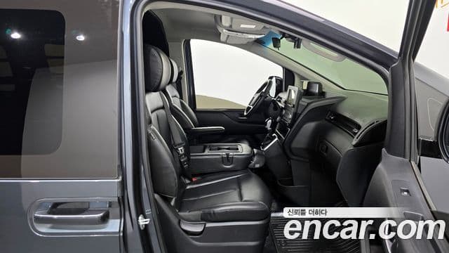 Hyundai Staria Modern, 2022 11