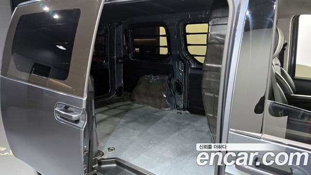 Hyundai Staria Modern, 2022 12