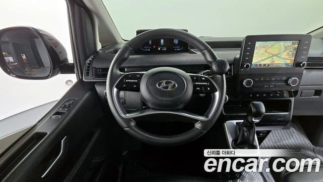 Hyundai Staria Modern, 2022 13