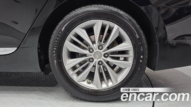 Hyundai Grandeur HG HG240 Modern Collection, 2017 все фото