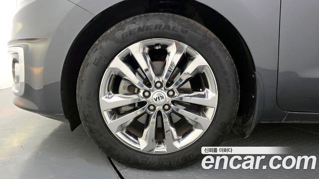 Kia All New Carnival Noblesse, 2016 все фото