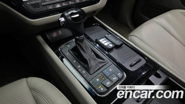 Kia All New Carnival Noblesse, 2016 9