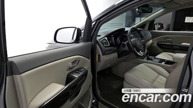 Kia All New Carnival Noblesse, 2016 11